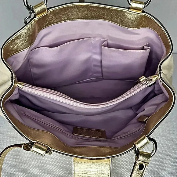 Coach Soho Cream and Gold Leather Tote with Magnetic Enclosure Women's Purse - Picture 13 of 16